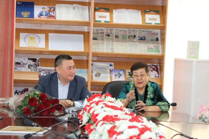 Ұстаз мәртебесі: уақыт пен ұлағат шежіресі